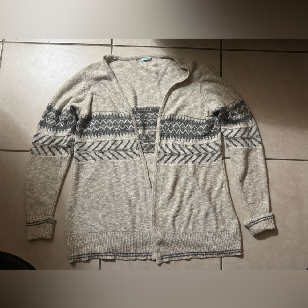 Women’s Beige and Gray cardigan sweater